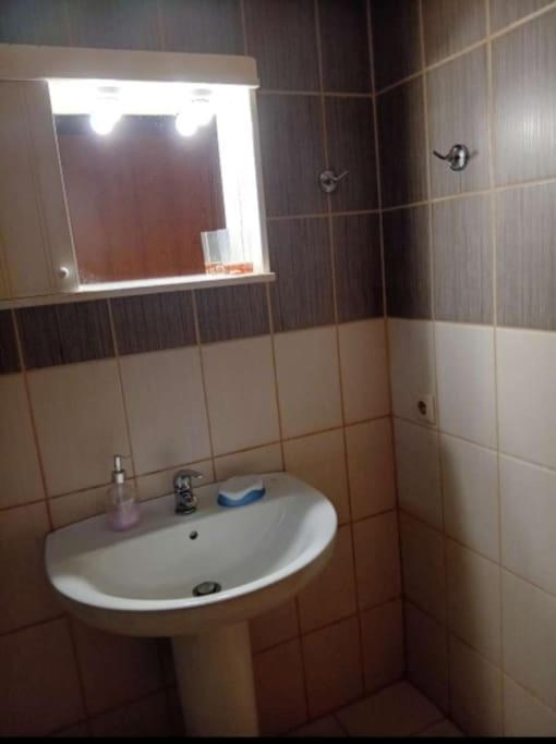 Boyzianas Apartamento Karavádhos